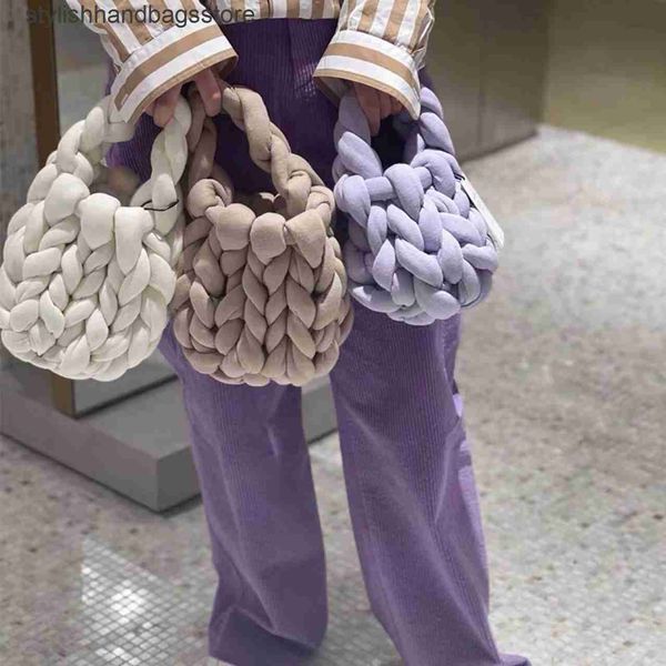 evening bags casual thick rope woven women handbags designer het small tote bag luxury knitted hand bags trend small female purses 2022
evening bags casual thick rope woven women handbags designer het small tote bag luxury knitted hand bags trend small female purses 2022
