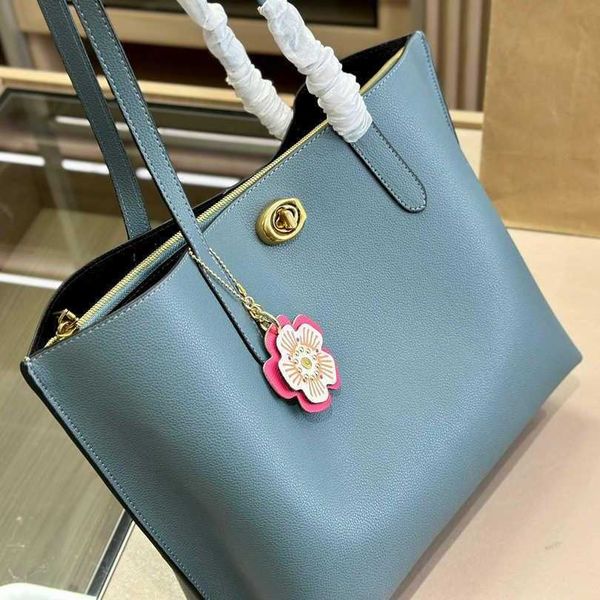 new arrivals luxury tote bag coabag fashion simple shoulder bags womens designers handbags leather shopping bags totes purse
new arrivals luxury tote bag coabag fashion simple shoulder bags womens designers handbags leather shopping bags totes purse