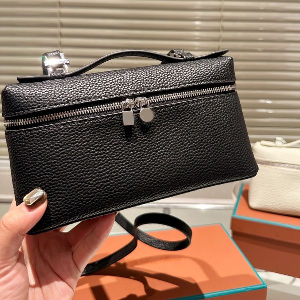 trunk cosmetic bag designer bags brand bag pianas19 totes 2023 luxury chains handbag fashion shoulder bag women letter purse phone wallet zi
trunk cosmetic bag designer bags brand bag pianas19 totes 2023 luxury chains handbag fashion shoulder bag women letter purse phone wallet zi