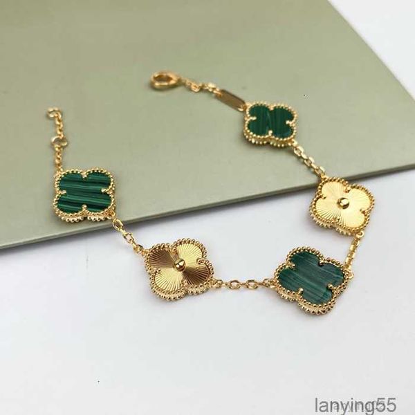 leaf clover bracelet natural shell gemstone gold plated designer for woman t0p quality official reproductions fashion crystal luxury premium, Golden;silver
leaf clover bracelet natural shell gemstone gold plated designer for woman t0p quality official reproductions fashion crystal luxury premium, Golden;silver