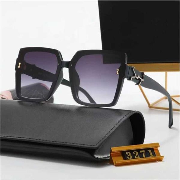 designer sunglasses for men women mens cool style fashion classic square frame eyewear with letters 122a8, White;black
designer sunglasses for men women mens cool style fashion classic square frame eyewear with letters 122a8, White;black