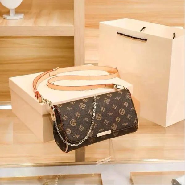 luxury womens bags designer chain shoulder bag women messenger purse messenger bags lady backpack
luxury womens bags designer chain shoulder bag women messenger purse messenger bags lady backpack