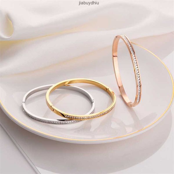 fashion simple ladies jewellery selling full diamond stainless steel bracelet, Silver
fashion simple ladies jewellery selling full diamond stainless steel bracelet, Silver