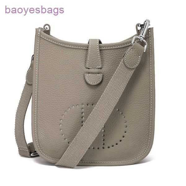 designer bag tote crossbody 2023 evelyn bags h layer cowhide litchi pattern one shoulder letter leather hollow out bucket women with og4s
designer bag tote crossbody 2023 evelyn bags h layer cowhide litchi pattern one shoulder letter leather hollow out bucket women with og4s