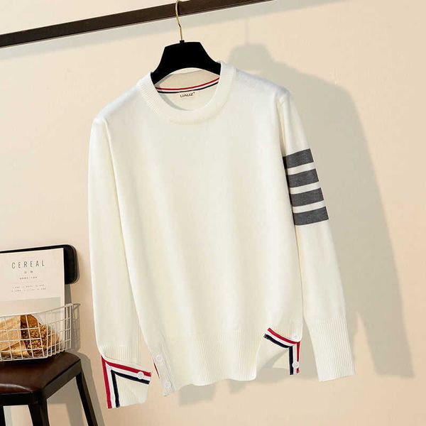 autumn and winter new loose sweater bottoms men's women's same style lovers four bar round neck coat, Black;brown
autumn and winter new loose sweater bottoms men's women's same style lovers four bar round neck coat, Black;brown