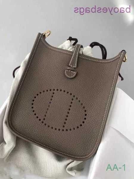 designer bag cowhide bags layer 2023 evelynbag bucket h tote pattern family litchi mini crossbody women's with v5af
designer bag cowhide bags layer 2023 evelynbag bucket h tote pattern family litchi mini crossbody women's with v5af