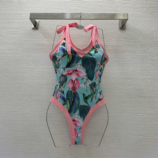 23ss bikini swimwear womens bikini designer bathing suit one-piece swimsuit with color contrast edge bird animal print v-neck strap swimsuit, White;black
23ss bikini swimwear womens bikini designer bathing suit one-piece swimsuit with color contrast edge bird animal print v-neck strap swimsuit, White;black