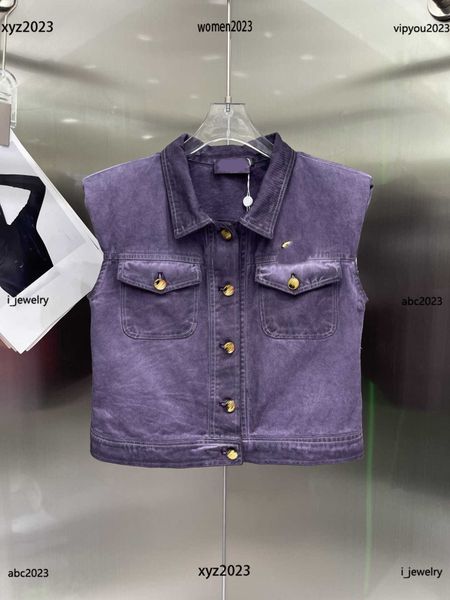 designer women vests logo button girl denim jacket size s- fashiondouble pocket decorative lapel denim coat june13, Black;white
designer women vests logo button girl denim jacket size s- fashiondouble pocket decorative lapel denim coat june13, Black;white
