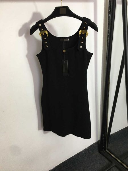 23ss summer dresses women dress women designer clothes hardware shoulder buckle adjustable wrap hip slim fit pure cotton suspender dress ves, Black;gray
23ss summer dresses women dress women designer clothes hardware shoulder buckle adjustable wrap hip slim fit pure cotton suspender dress ves, Black;gray