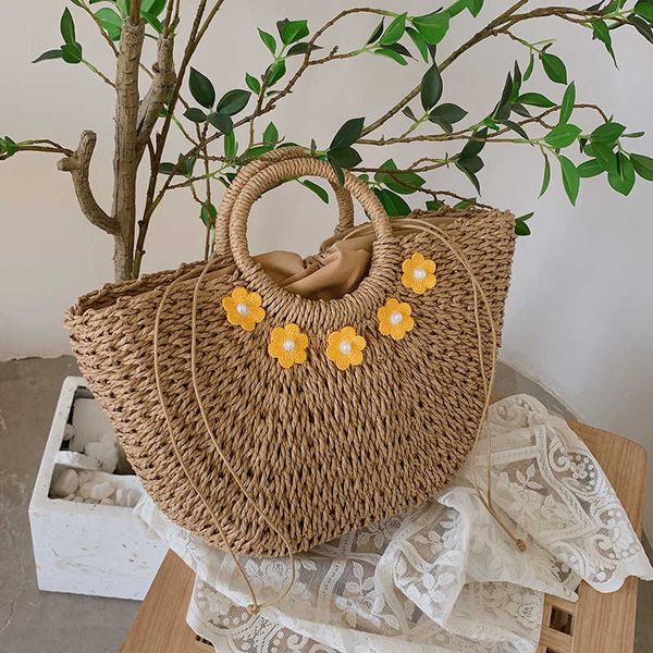 small crowd design portable beach vacation straw woven small bag for women 2022 new high-end fashion summer crossbody bag 230614
small crowd design portable beach vacation straw woven small bag for women 2022 new high-end fashion summer crossbody bag 230614
