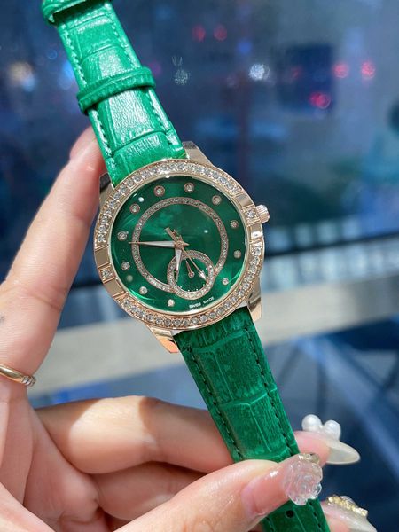 iced women watch dazzling out diamond prx quartz watches defd omg seamaster wristwatch with leather strap montre omgar uhr luxe red dial 1, Slivery;golden
iced women watch dazzling out diamond prx quartz watches defd omg seamaster wristwatch with leather strap montre omgar uhr luxe red dial 1, Slivery;golden