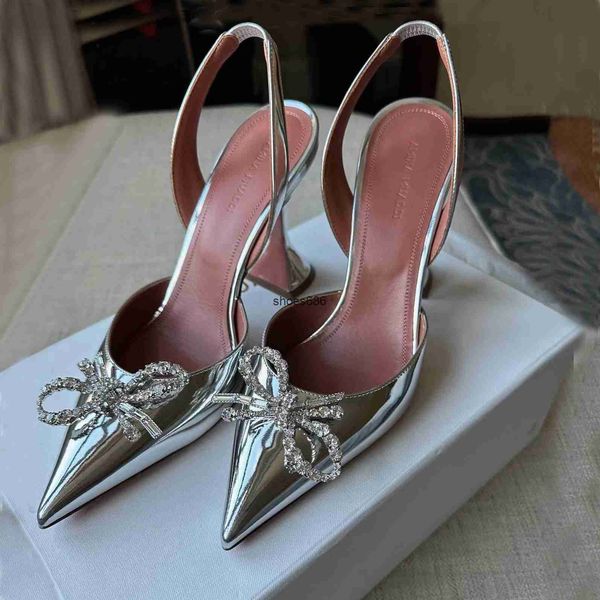 amina muaddi begum shoes crystal-embellished silver mirror face pumps slingbacks spool heels sandals for women luxurys designers dress shoe, Black
amina muaddi begum shoes crystal-embellished silver mirror face pumps slingbacks spool heels sandals for women luxurys designers dress shoe, Black