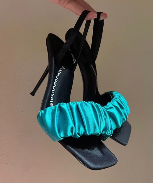 summer luxury julie webbing julie sandals shoes white black women strappy famous design wang stiletto heel summer pointed toe party wedding
summer luxury julie webbing julie sandals shoes white black women strappy famous design wang stiletto heel summer pointed toe party wedding