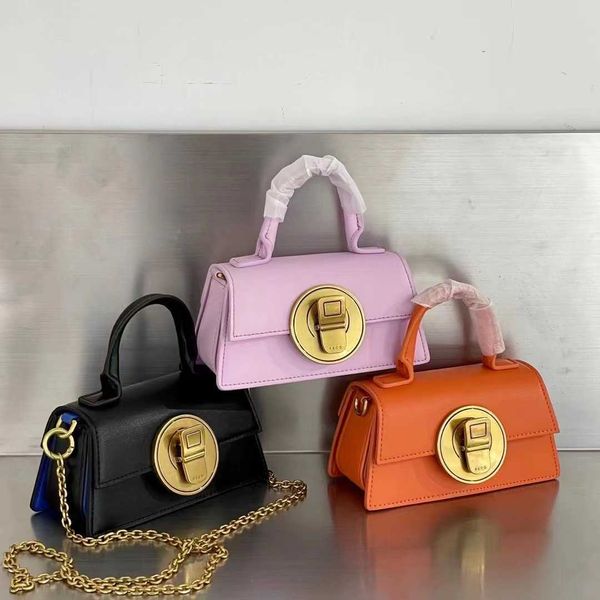 2023 new peco 842 can series small handbag advanced crocodile cross body women's bag
2023 new peco 842 can series small handbag advanced crocodile cross body women's bag
