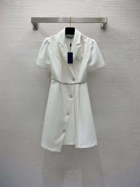 23ss summer dresses women dress women designer clothes new metal triangle emblem chest badge with irregular pleated short sleeve suit dress, Black;gray
23ss summer dresses women dress women designer clothes new metal triangle emblem chest badge with irregular pleated short sleeve suit dress, Black;gray