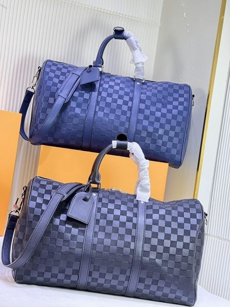 this bag with shoulder strap with soft leather inherits the classical style as a shoulder bag or handbag its iconic shape fashion will be yo
this bag with shoulder strap with soft leather inherits the classical style as a shoulder bag or handbag its iconic shape fashion will be yo