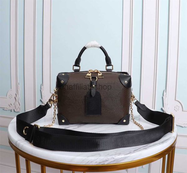 designer luxury shoulder bag woman backpacks handbag cosmetic case box clutch fashion women messenger purse crossbody pochette petite malle
designer luxury shoulder bag woman backpacks handbag cosmetic case box clutch fashion women messenger purse crossbody pochette petite malle