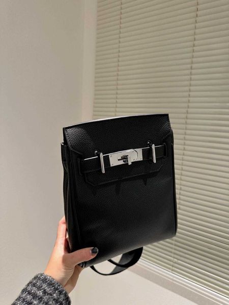 r bags hes bag mini mobile phone bag nose woc chain bags handbag shoulder bag tote women's new fashion texture locking multifunctional
r bags hes bag mini mobile phone bag nose woc chain bags handbag shoulder bag tote women's new fashion texture locking multifunctional