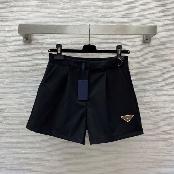 23ss womens shorts women designer clothes new triangle decorative zipper front fashion versatile wide leg casual pants shorts women clothes, White;black
23ss womens shorts women designer clothes new triangle decorative zipper front fashion versatile wide leg casual pants shorts women clothes, White;black