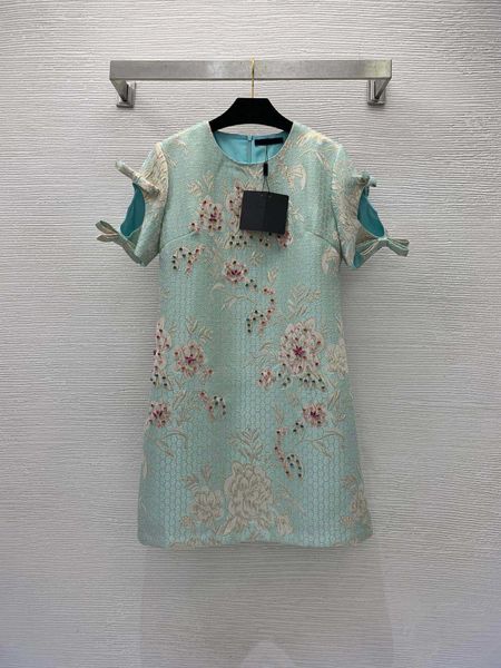 23ss summer dresses women dress women designer clothes flower jacquard fabric with diamond studded round neck short sleeve small a version d, Black;gray
23ss summer dresses women dress women designer clothes flower jacquard fabric with diamond studded round neck short sleeve small a version d, Black;gray