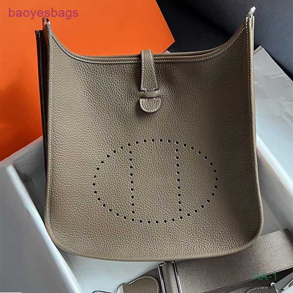 designer bag women's tote 2023 evelynbag cross body bags h women spring hollowed out single shoulder bucket cow leather litchi with zby
designer bag women's tote 2023 evelynbag cross body bags h women spring hollowed out single shoulder bucket cow leather litchi with zby
