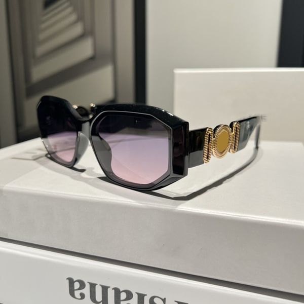 luxury sunglasses for men women designer goggle beach sun glasses retro small frame luxury design uv400 with box case8422, White;black
luxury sunglasses for men women designer goggle beach sun glasses retro small frame luxury design uv400 with box case8422, White;black