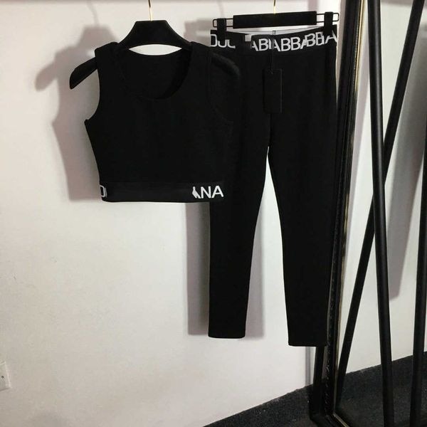 23ss women tracksuit yoga suit women designer clothes printed tank elastic slim leggings advanced summer women's girl set women clothes, Gray
23ss women tracksuit yoga suit women designer clothes printed tank elastic slim leggings advanced summer women's girl set women clothes, Gray