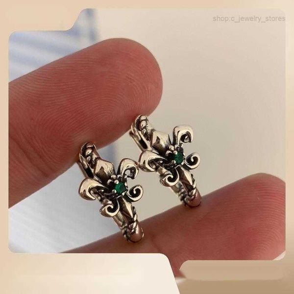 ch earrings s925 chromes sterling silver keke iris emerald zircon ear buckle for women 2022 new fashion luxury8, Golden
ch earrings s925 chromes sterling silver keke iris emerald zircon ear buckle for women 2022 new fashion luxury8, Golden