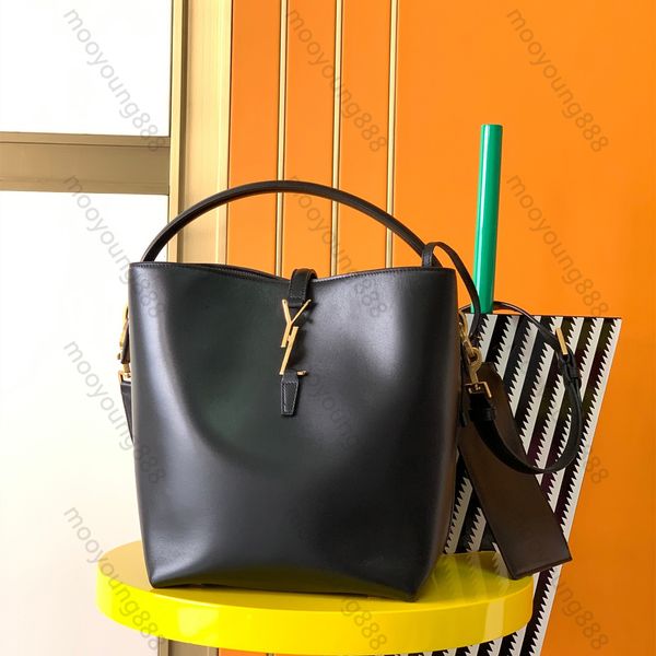 10a mirror quality designers small le 37 bags 20cm womens bucket bag shiny leather black purse luxury handle handbag crossbody shoulder stra
10a mirror quality designers small le 37 bags 20cm womens bucket bag shiny leather black purse luxury handle handbag crossbody shoulder stra