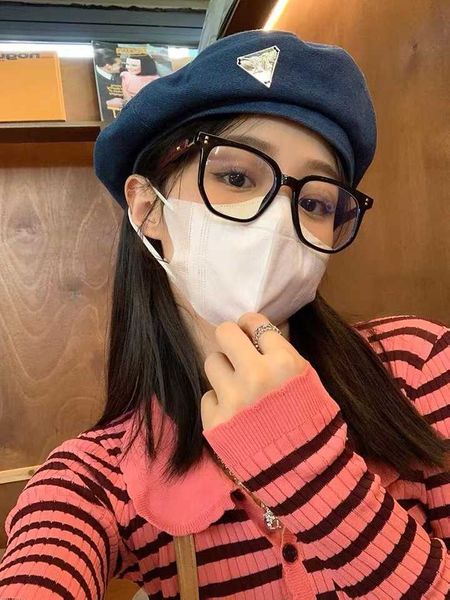 fashion newsboy cap designer luxury beret metal label cowboy beret women's face in summer is small and versatile. bud painter's ha, Blue;gray
fashion newsboy cap designer luxury beret metal label cowboy beret women's face in summer is small and versatile. bud painter's ha, Blue;gray