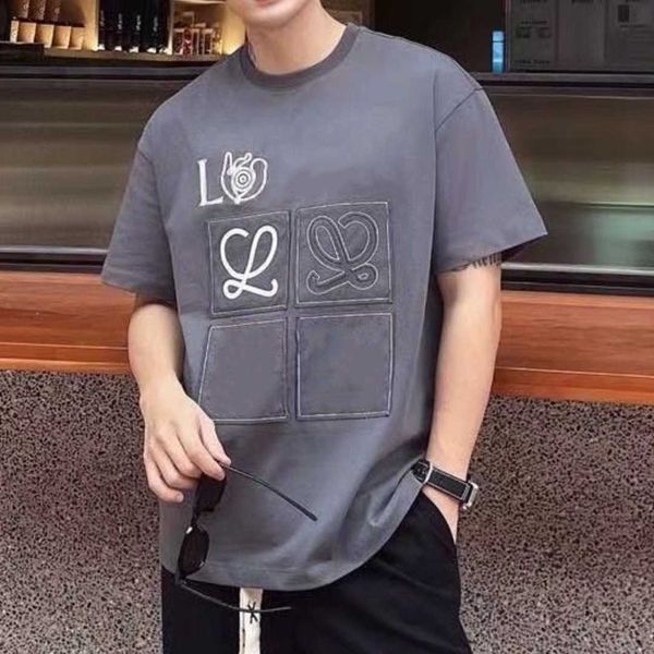 23ss trendy mens t shirt summer embroidery letters short sleeved shirt designer t shirt men women lns cotton oversized t-shirt round neck te, White;black
23ss trendy mens t shirt summer embroidery letters short sleeved shirt designer t shirt men women lns cotton oversized t-shirt round neck te, White;black