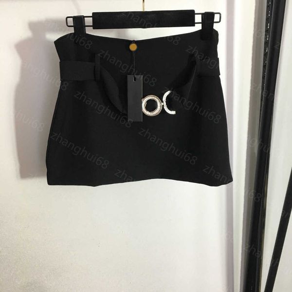 23ss mini skirt womens designer clothing designer skirts portrait hardware trim belt short skirt women clothes, Black
23ss mini skirt womens designer clothing designer skirts portrait hardware trim belt short skirt women clothes, Black