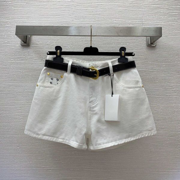 23ss womens shorts women designer clothes new hardware accessories triumphal arch embroidery fashion versatile slim denim shorts with belt w, White;black
23ss womens shorts women designer clothes new hardware accessories triumphal arch embroidery fashion versatile slim denim shorts with belt w, White;black
