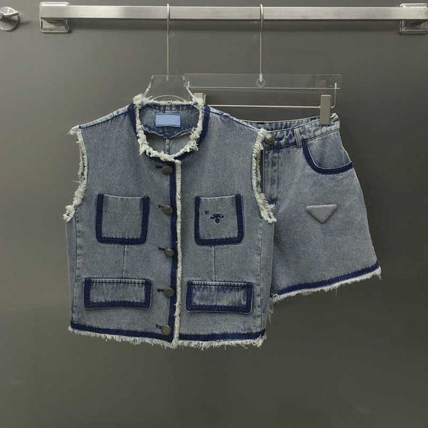 luxury brand designer tracksuits womens denim set sleeveless vest embroidered pocket shorts set fashion 2-piece women clothing, Gray
luxury brand designer tracksuits womens denim set sleeveless vest embroidered pocket shorts set fashion 2-piece women clothing, Gray