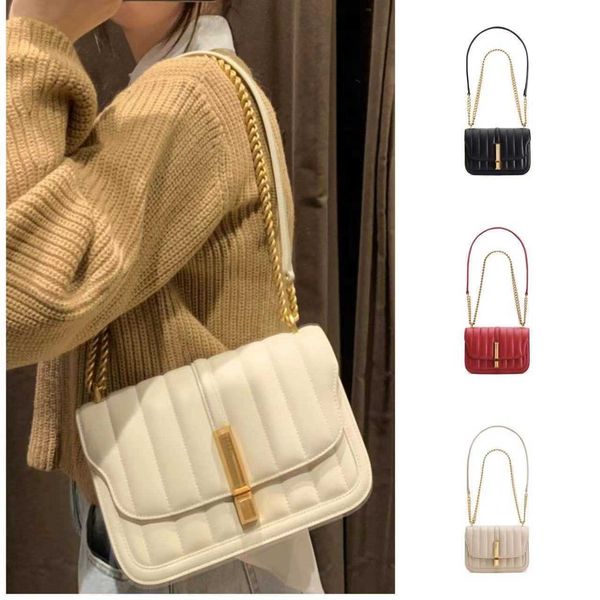 2023 new peco women's bag chain leather quilted chain bag small piano bag light luxury one shoulder crossbody
2023 new peco women's bag chain leather quilted chain bag small piano bag light luxury one shoulder crossbody
