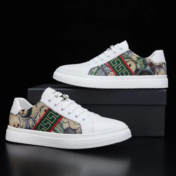 New Spring and Autumn Men's Shoes Korean Edition Trend Versatile Board Shoes Men's Casual Shoes Soft Leather Cowhide+Fabric Fashion Shoes, White
New Spring and Autumn Men's Shoes Korean Edition Trend Versatile Board Shoes Men's Casual Shoes Soft Leather Cowhide+Fabric Fashion Shoes, White