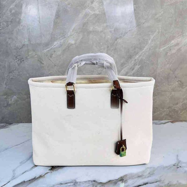 c letter tote bag with lock women shoulder bags large capacity designers handbag canvas shopping bags luxury designer bag female iphone purs
c letter tote bag with lock women shoulder bags large capacity designers handbag canvas shopping bags luxury designer bag female iphone purs
