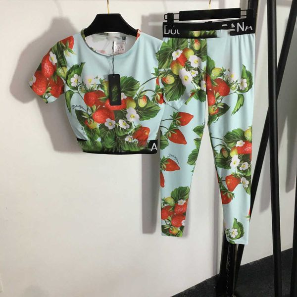 23ss women tracksuit yoga suit women designer clothes strawberry print ribbon wrapped short sleeve elastic leggings set women clothes, Gray
23ss women tracksuit yoga suit women designer clothes strawberry print ribbon wrapped short sleeve elastic leggings set women clothes, Gray