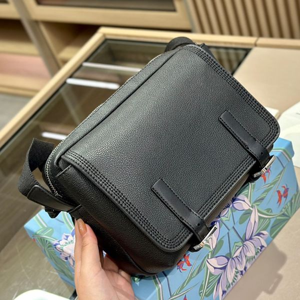 man messenger bags designer bag for women purse leather crossbody handbag classic flap shoulder bags lady wallet black brief case luxurys ha
man messenger bags designer bag for women purse leather crossbody handbag classic flap shoulder bags lady wallet black brief case luxurys ha