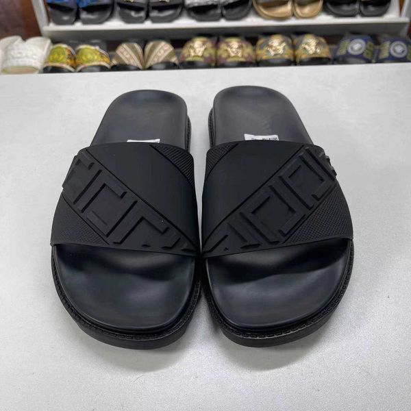 singapore cambodia vietnam dubai beach sandals 2022 new fashion brand letter home couple slippers89, Black
singapore cambodia vietnam dubai beach sandals 2022 new fashion brand letter home couple slippers89, Black