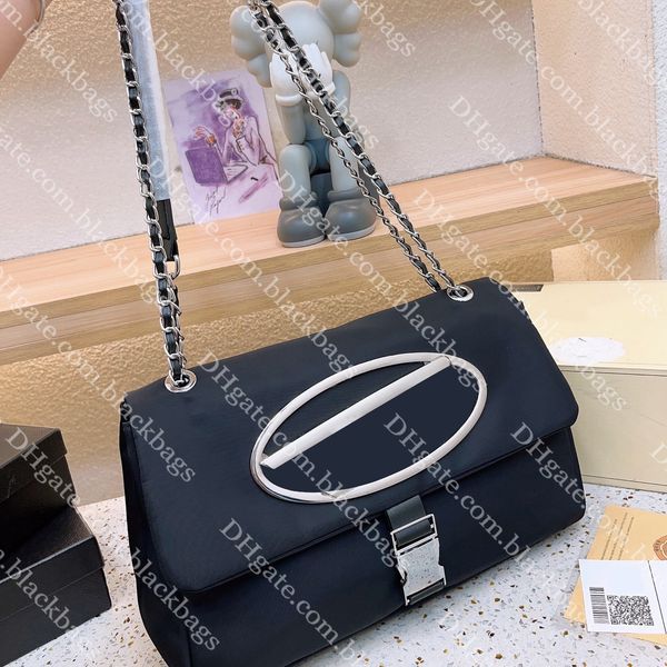women designer bag fashion mental chain black crossbody bag canvas tote bags large capacity square shoulder handbag
women designer bag fashion mental chain black crossbody bag canvas tote bags large capacity square shoulder handbag