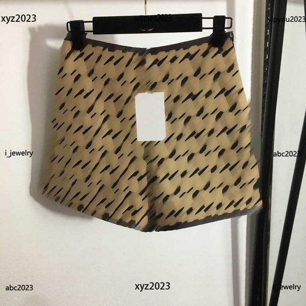 designer women shorts plus size full body letter jacquard shorts size s-xl leather bound high waisted bottoms new arrivals june10, White;black
designer women shorts plus size full body letter jacquard shorts size s-xl leather bound high waisted bottoms new arrivals june10, White;black