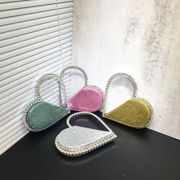 women's 2023 new water diamond love banquet handbag french evening bag fashion french heart shaped handbag 230614
women's 2023 new water diamond love banquet handbag french evening bag fashion french heart shaped handbag 230614