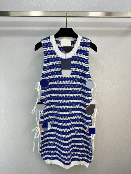 530 xl 2023 spring summer flora print dress crew neck wool sleeveless dress panelld dress luxury fashion prom womens clothes 20111918360weil, Black
530 xl 2023 spring summer flora print dress crew neck wool sleeveless dress panelld dress luxury fashion prom womens clothes 20111918360weil, Black