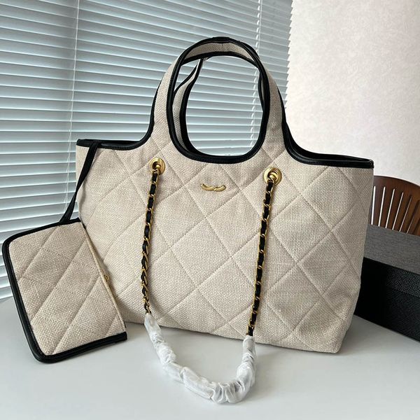 37cm french women luxury large tote bag gold hardware quilted classic portable outdoor shoulder bag crossbody designer trend travel bag suit
37cm french women luxury large tote bag gold hardware quilted classic portable outdoor shoulder bag crossbody designer trend travel bag suit