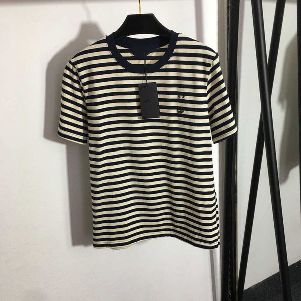 23ss womens t-shirt tee women designer clothes new fashion simple casual versatile sequin letter stripe round neck short sleeve t-shirt wome, White
23ss womens t-shirt tee women designer clothes new fashion simple casual versatile sequin letter stripe round neck short sleeve t-shirt wome, White