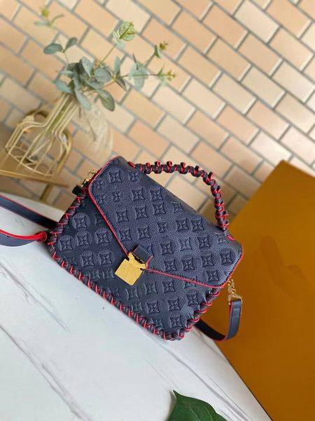 embossing pouch woman luxurys designers shoulder bag classic fashion lady leather handbags crossbody shoulders purse m43942
embossing pouch woman luxurys designers shoulder bag classic fashion lady leather handbags crossbody shoulders purse m43942