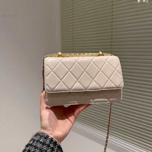 fashion designer bags genuine leather shoulder bags women bags woman handbags luxury tote wallet crossbody sacoche chain purse messenger han
fashion designer bags genuine leather shoulder bags women bags woman handbags luxury tote wallet crossbody sacoche chain purse messenger han
