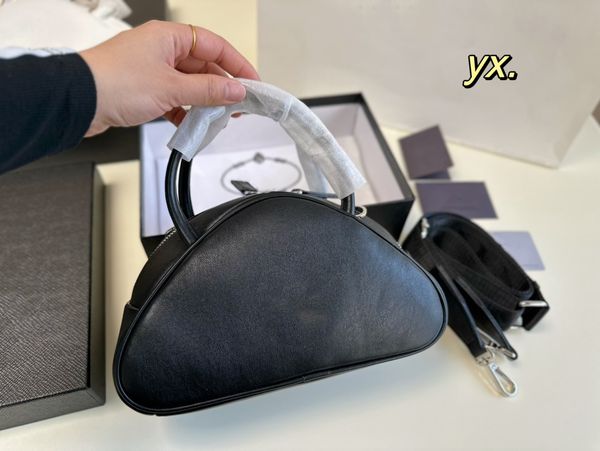 new soft leather macaron color dumpling bag triangle bag large capacity shoulder strap detachable cross-body hand carry casual fashion
new soft leather macaron color dumpling bag triangle bag large capacity shoulder strap detachable cross-body hand carry casual fashion