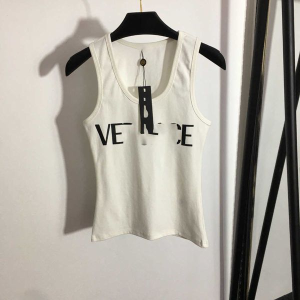 23ss womens knits women designer clothes new fashion casual letter printing tank fixed wide shoulder can be layered in or outworn women clot, White
23ss womens knits women designer clothes new fashion casual letter printing tank fixed wide shoulder can be layered in or outworn women clot, White